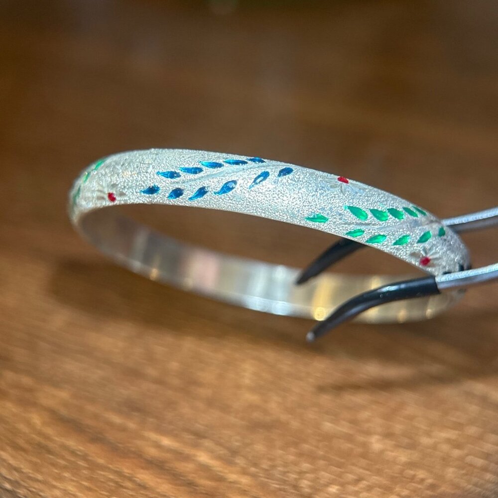 Multicolor Leaf & Flower Design Silver Bangle‎ - Picture 3 of 9